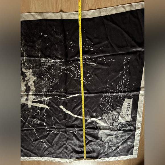 Diesel scarf brand new made of silk - Picture 3 of 3